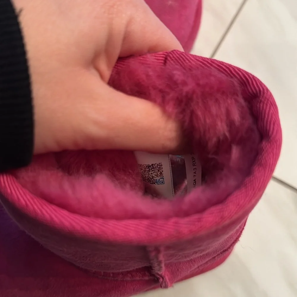 Pink Ugg Classic Kids Boot